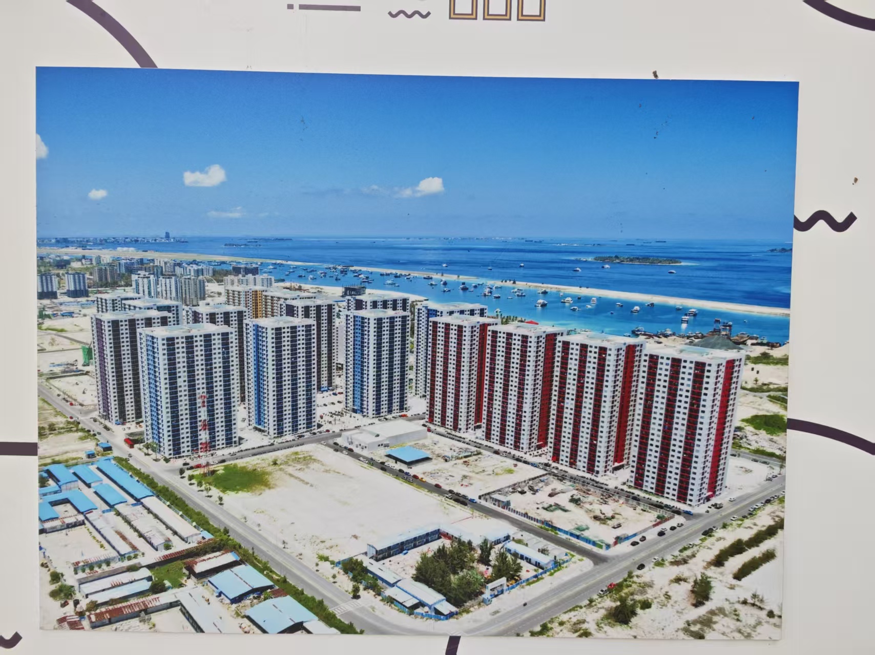 Hulhumale大规模住宅组团与滨海城市建设图